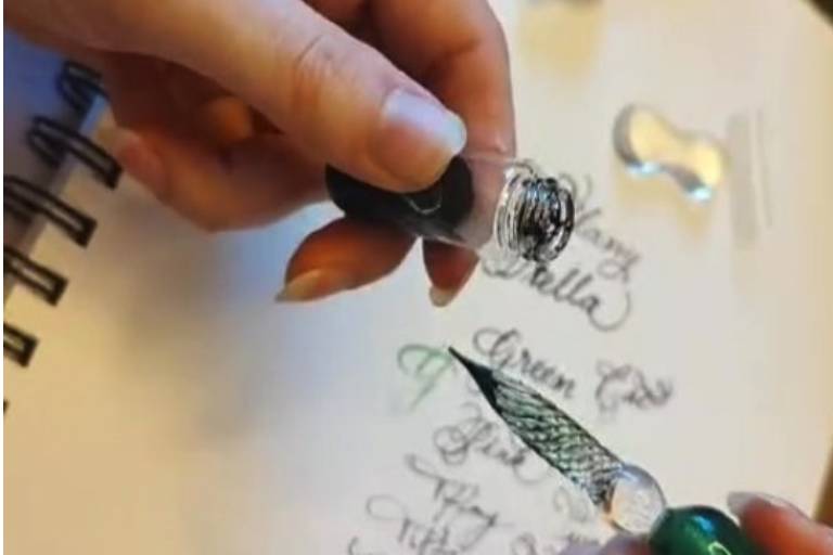 Glass pen