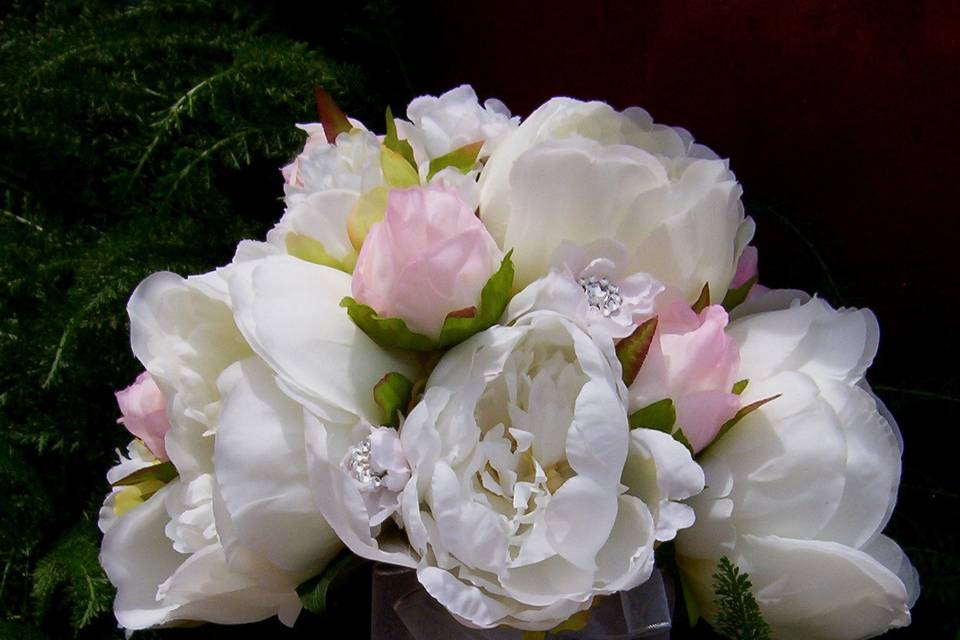 Peony cluster bouquet