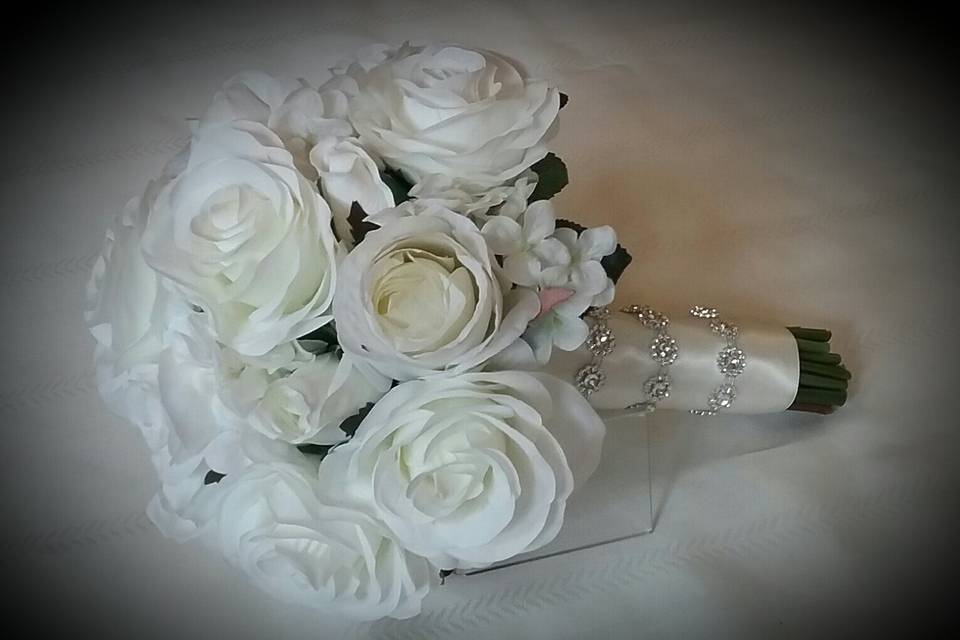 Brides Cluster Bouquet