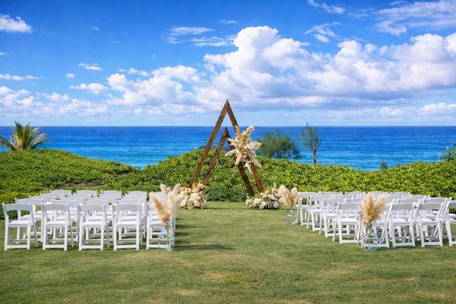 07-WBW-Chairs-and-sea.jpg