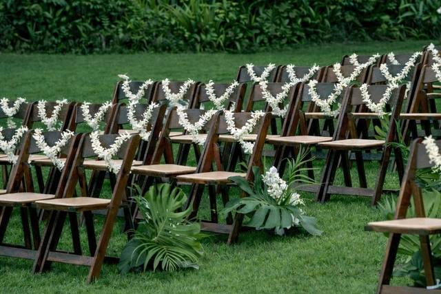 08-WBW-Chairs-on-lawn.jpg