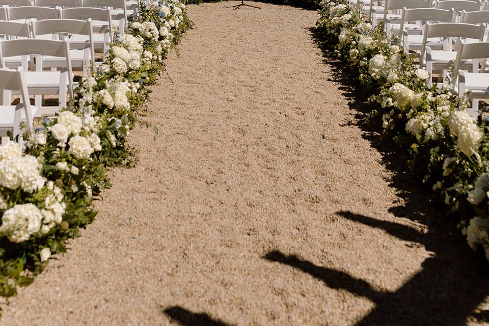 Her dream aisle by Stem Floral