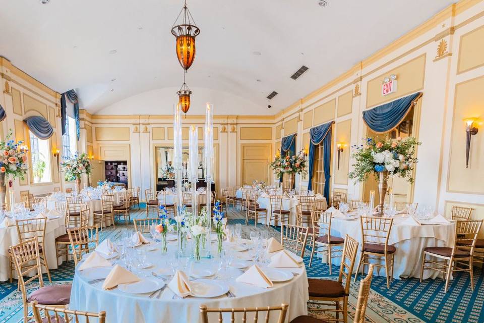 Sweetheart table