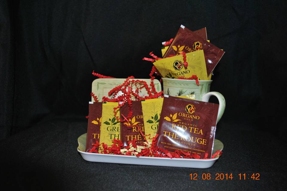 Gift set with red and green tea