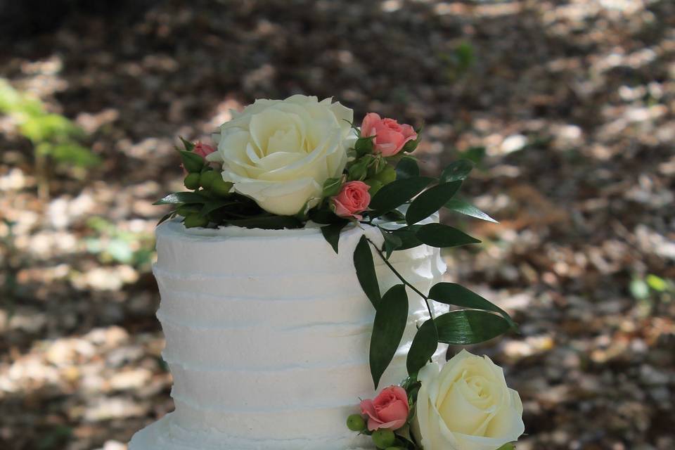 Wedding cake with flowers