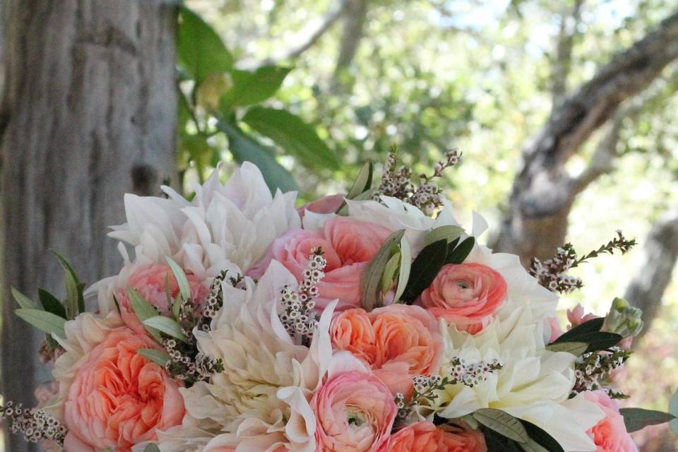 Peachy bouquet