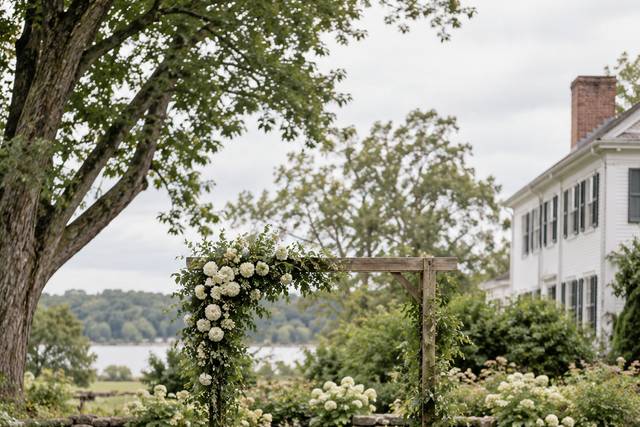 Intimate Garden Wedding