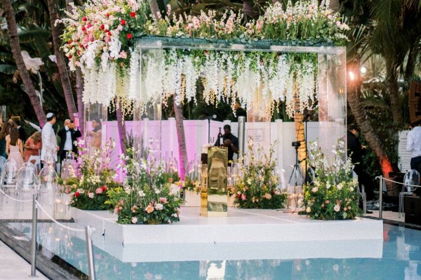 Chuppah Ceremony on the Pool