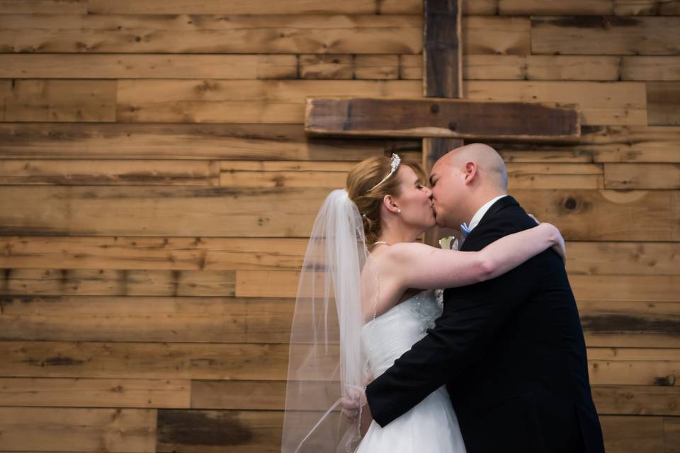 First kiss as a married couple