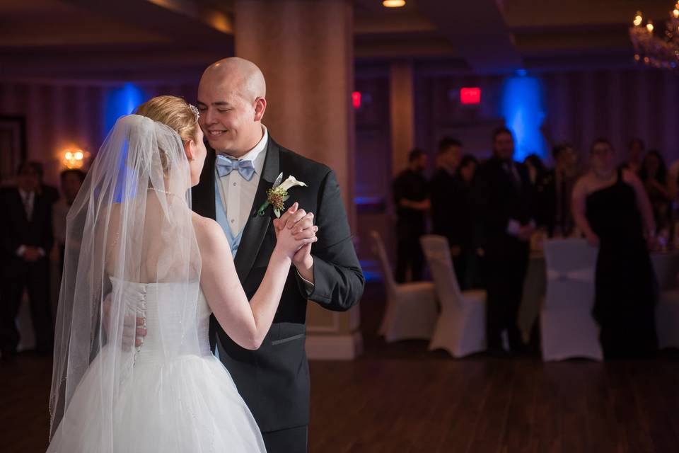 Couple's first dance