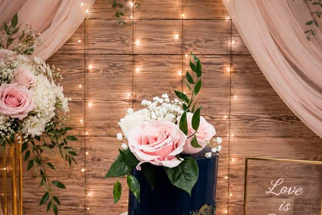 Small intimate wedding