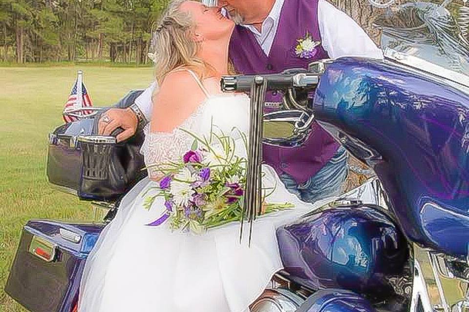 Newlywed kiss