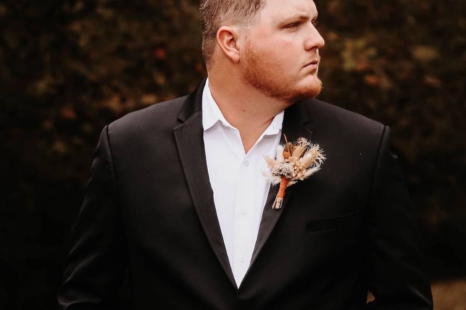 Groom Picture