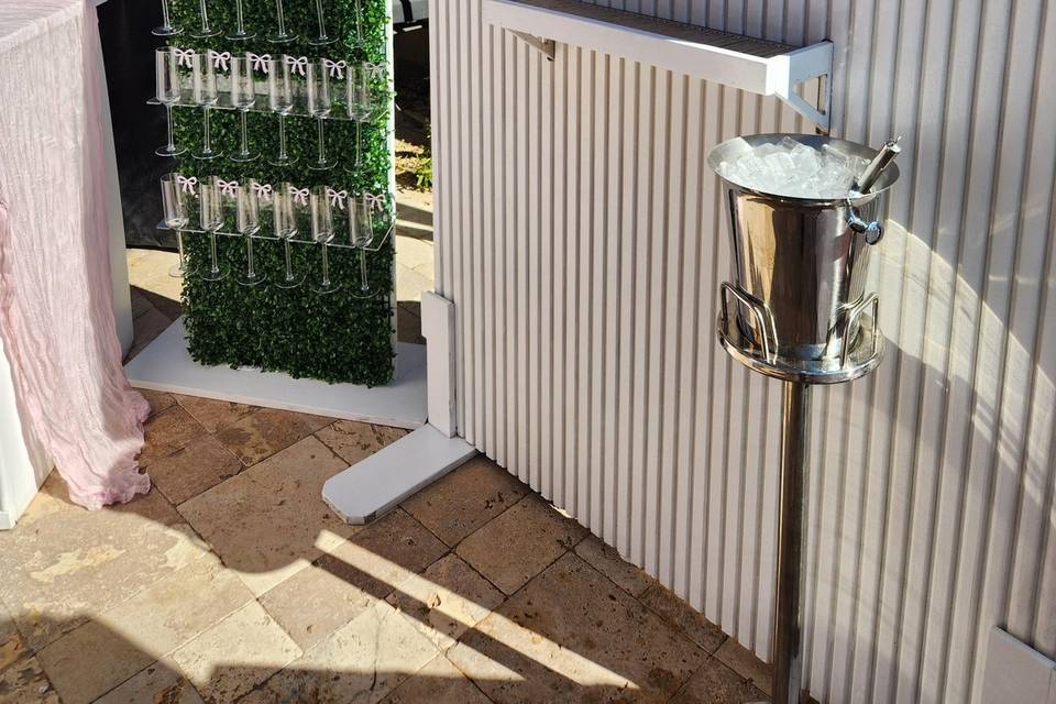 Tap Wall