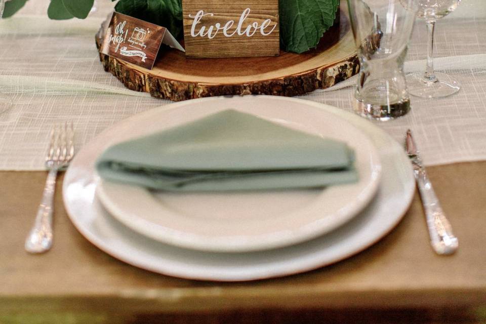 Table setting details