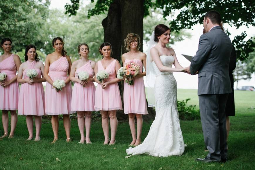 Hand in hand - Unique Wedding Ceremonies