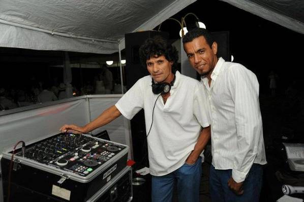 Boda en Playa Troncones, Dj Tomas Y Dj Julio