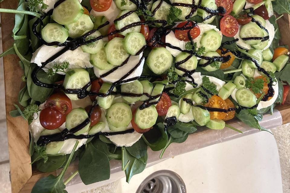 Mozzarella salad