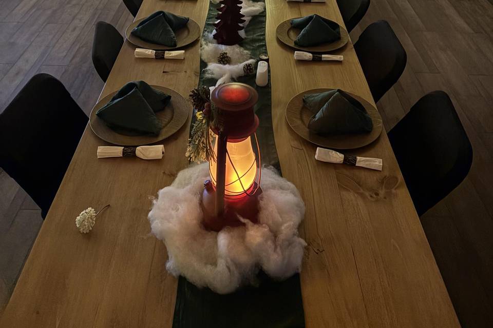 Wood tables w/black chair cobe