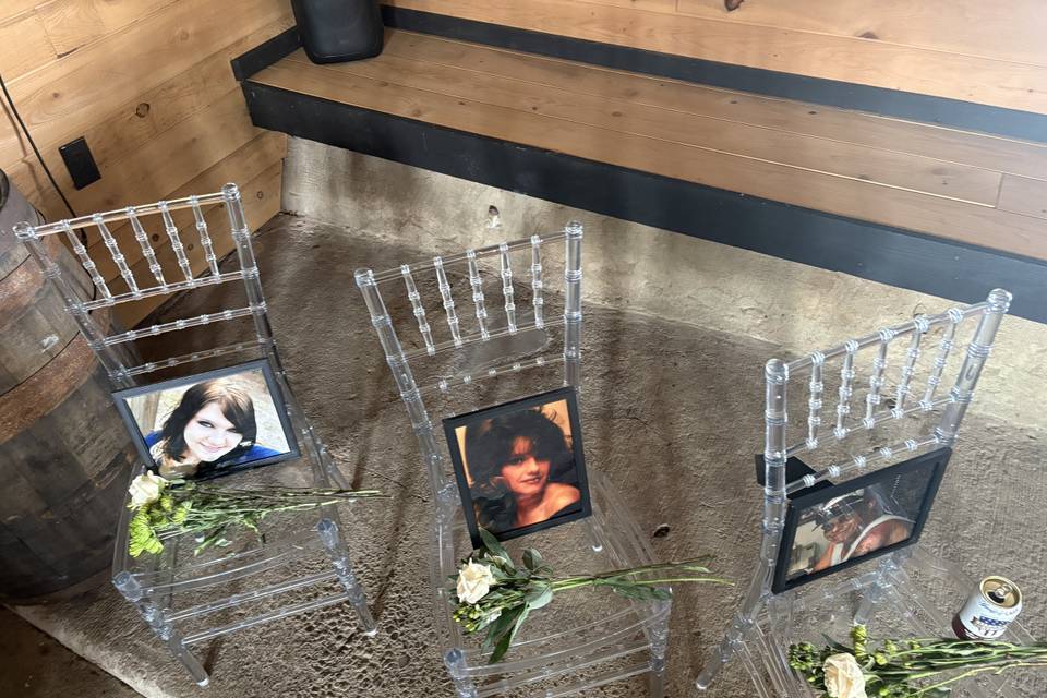 Memorial chairs