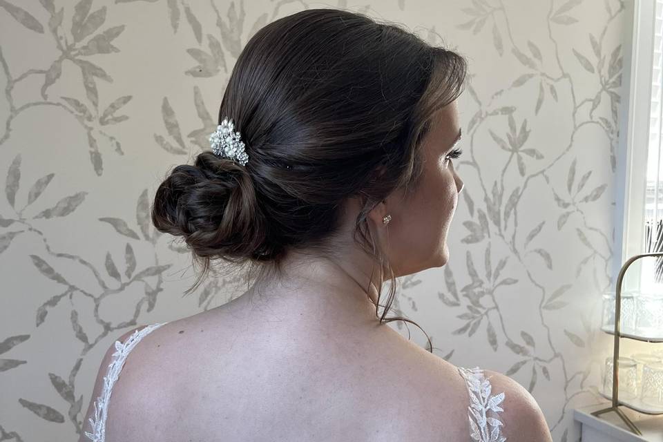 Bridesmaid hair by Tiffany