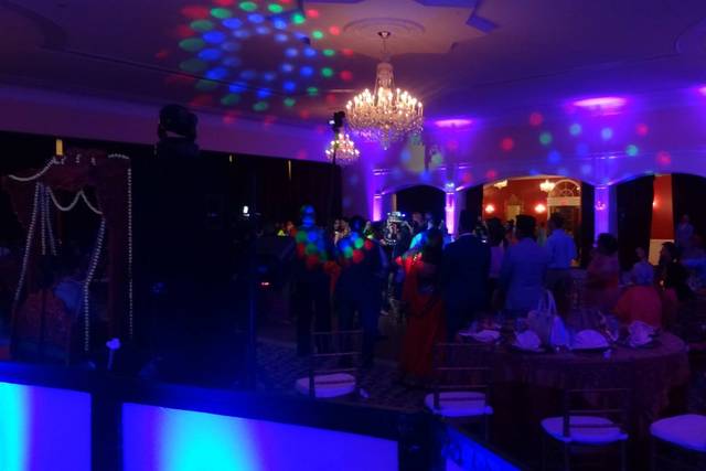 Indian Sangeet Setup - Dj - Sound - Uplighting - Basic Mc Moving Heads Dance Floor Lights  provided by WWW.BMCPRODJS.COM