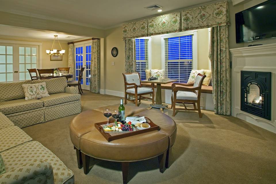 Presidential suite - living room