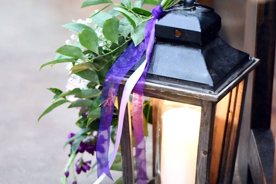 Lanterns down Aisle