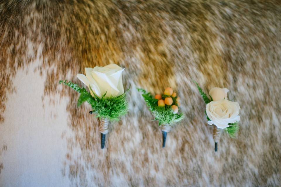 Simple boutonnieres