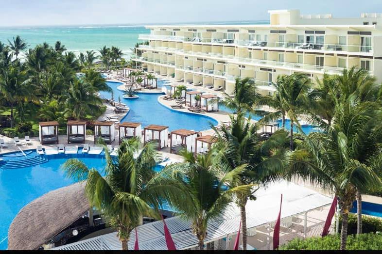 Slay The Stay Travel Company