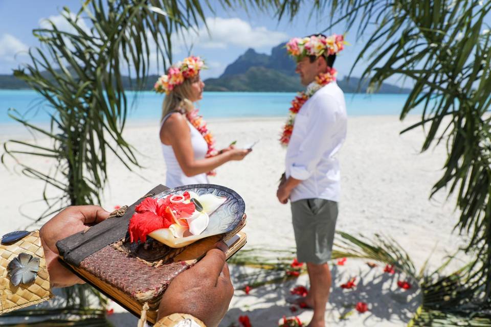 Tahitian Ceremony Motu PitiAau