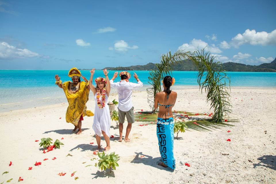 Tahitian Ceremony Motu PitiAau