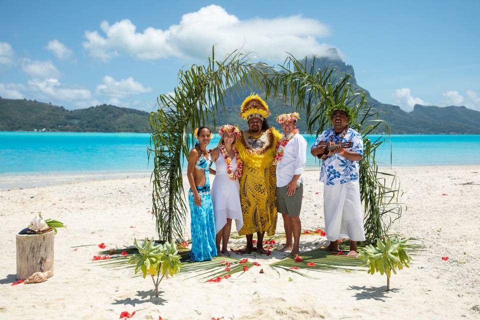 Tahitian Ceremony Motu PitiAau