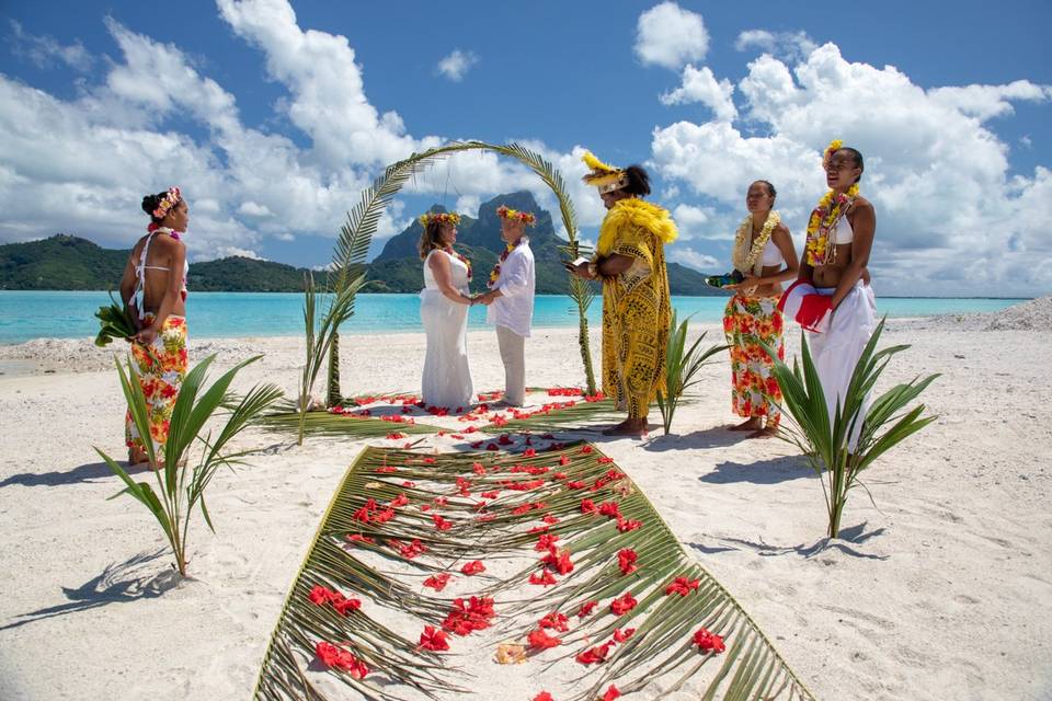 Tahitian Ceremony Motu PitiAau