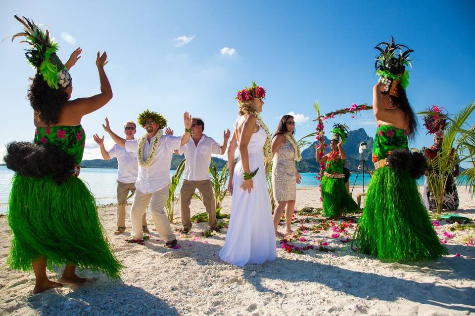 Tahitian Ceremony Motu PitiAau