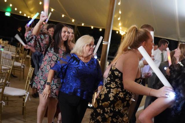 Outdoor dancefloor vibes