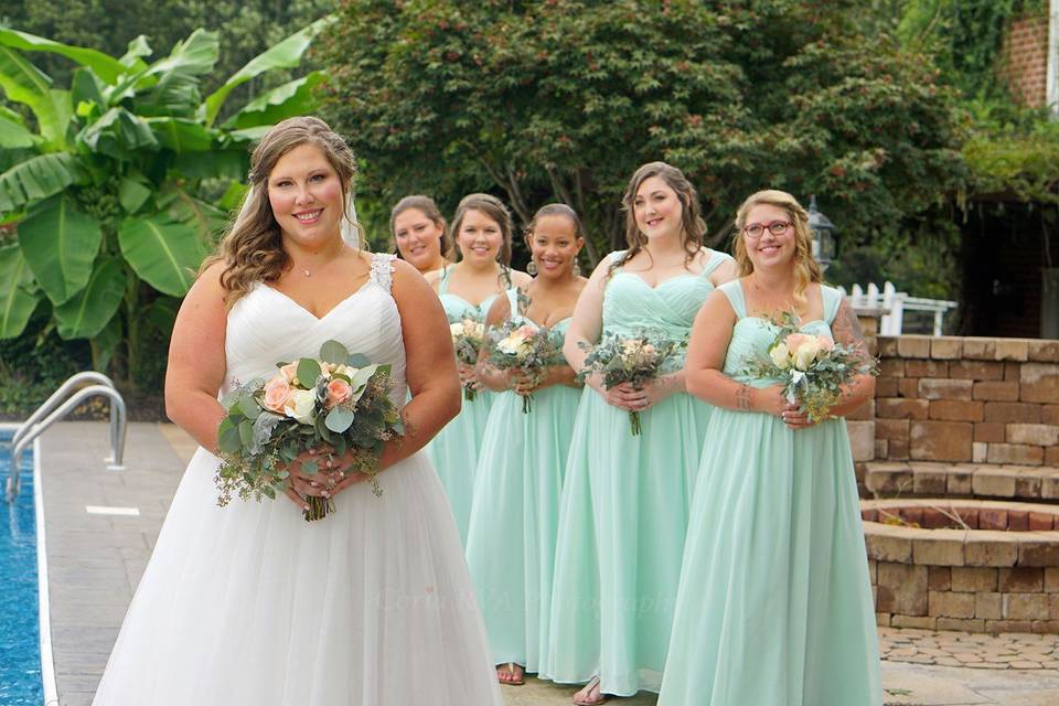 Wedding party in turquoise