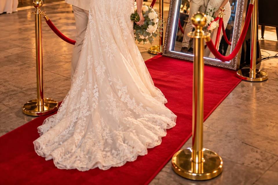 Elegant Magic Mirror