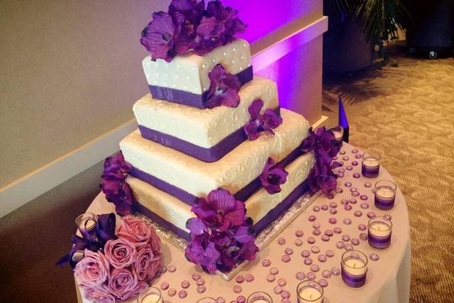 Elegant cake