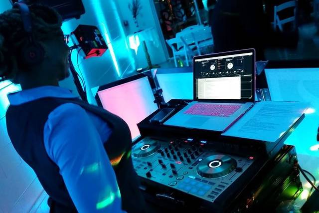 DJ Lady Shay