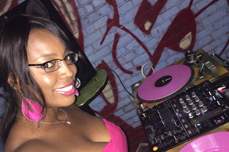 DJ Lady Shay