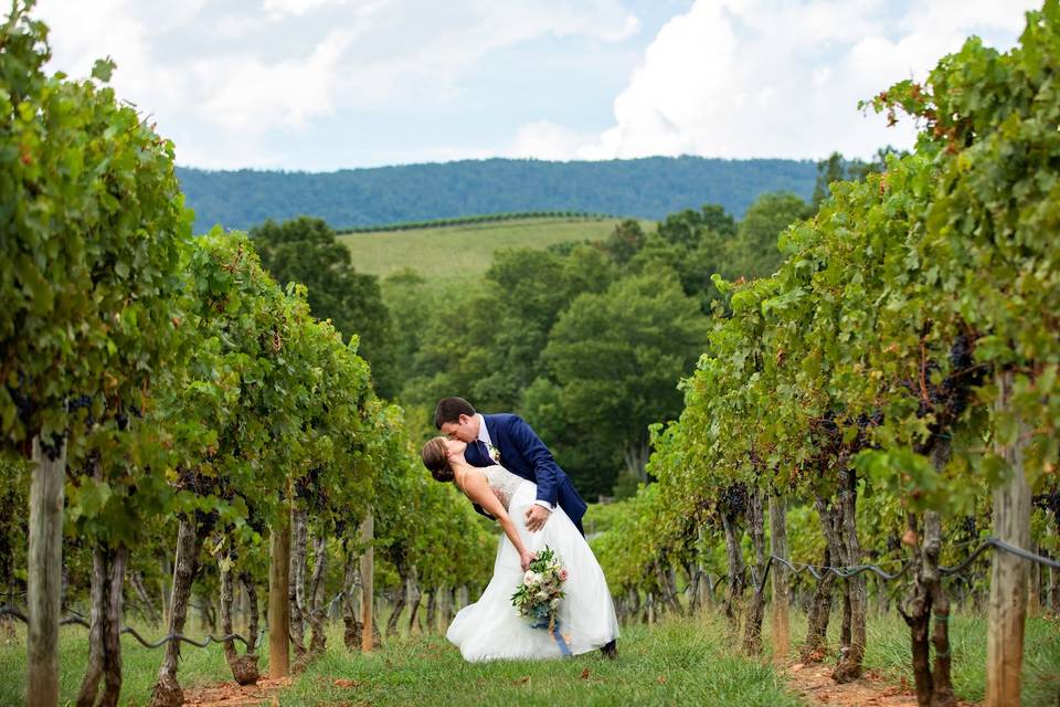 Kiss in the Vines