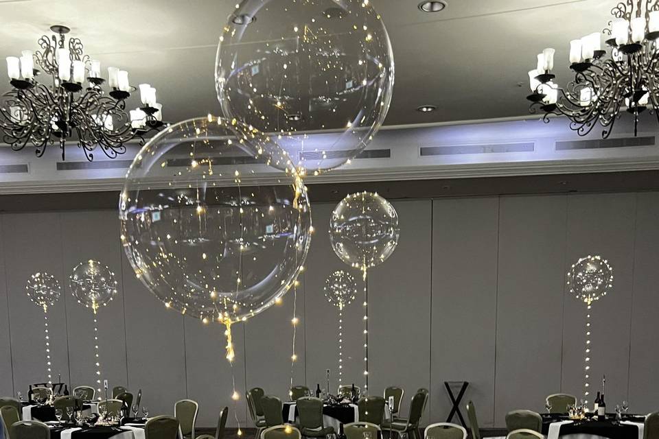 Floating bubbles w/lights