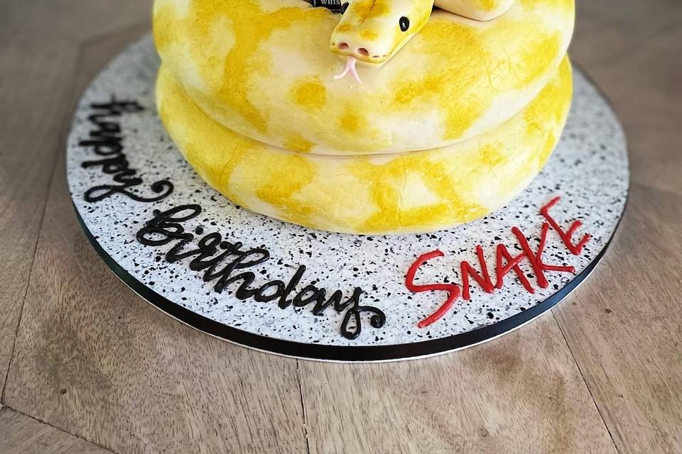Snake Cake