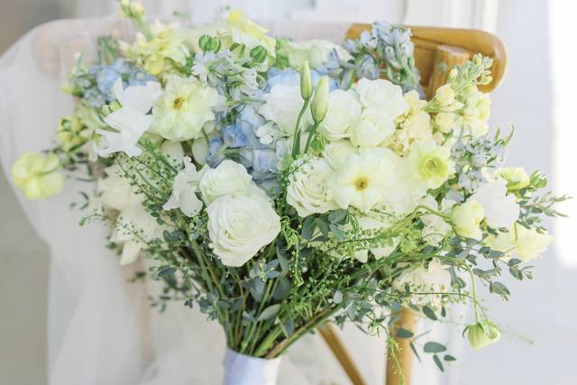 Dusty blue & yellow bouquet