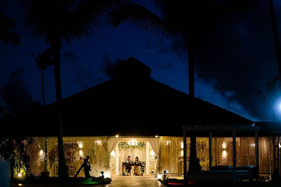 Main Salon Reception