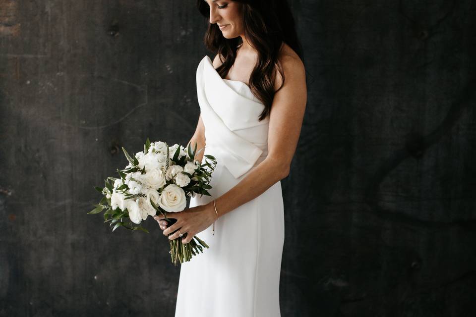 Blush & white garland