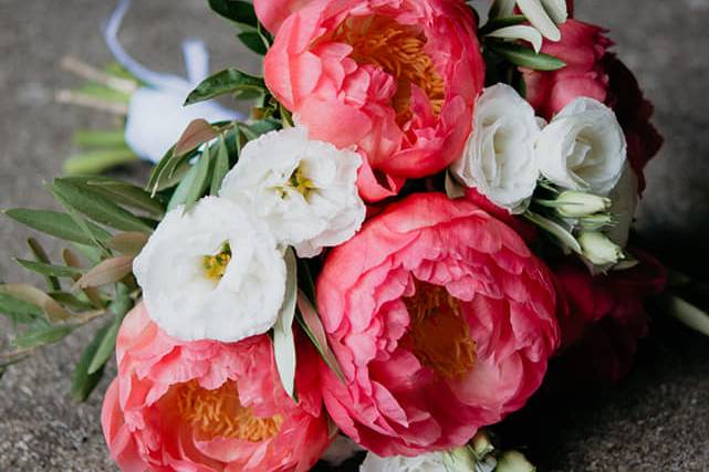 Colorful bridal bouquet