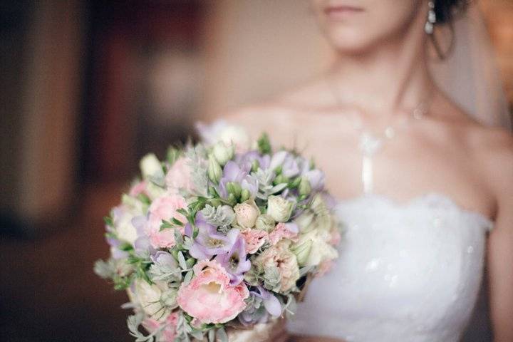 Ana's Floral Garden LLC