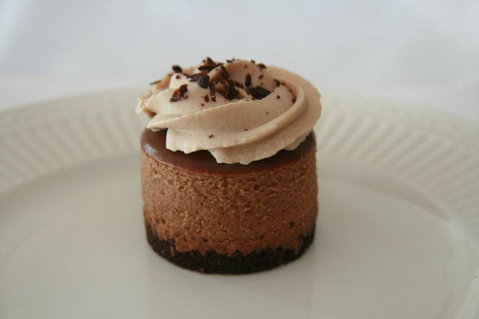 Chocolate Irish Cream - Creamy Chocolate Cheesecake infused with Bailey's Irish Cream liqueur, topped off with a light espresso butter cream, finished with a double chocolate crust.